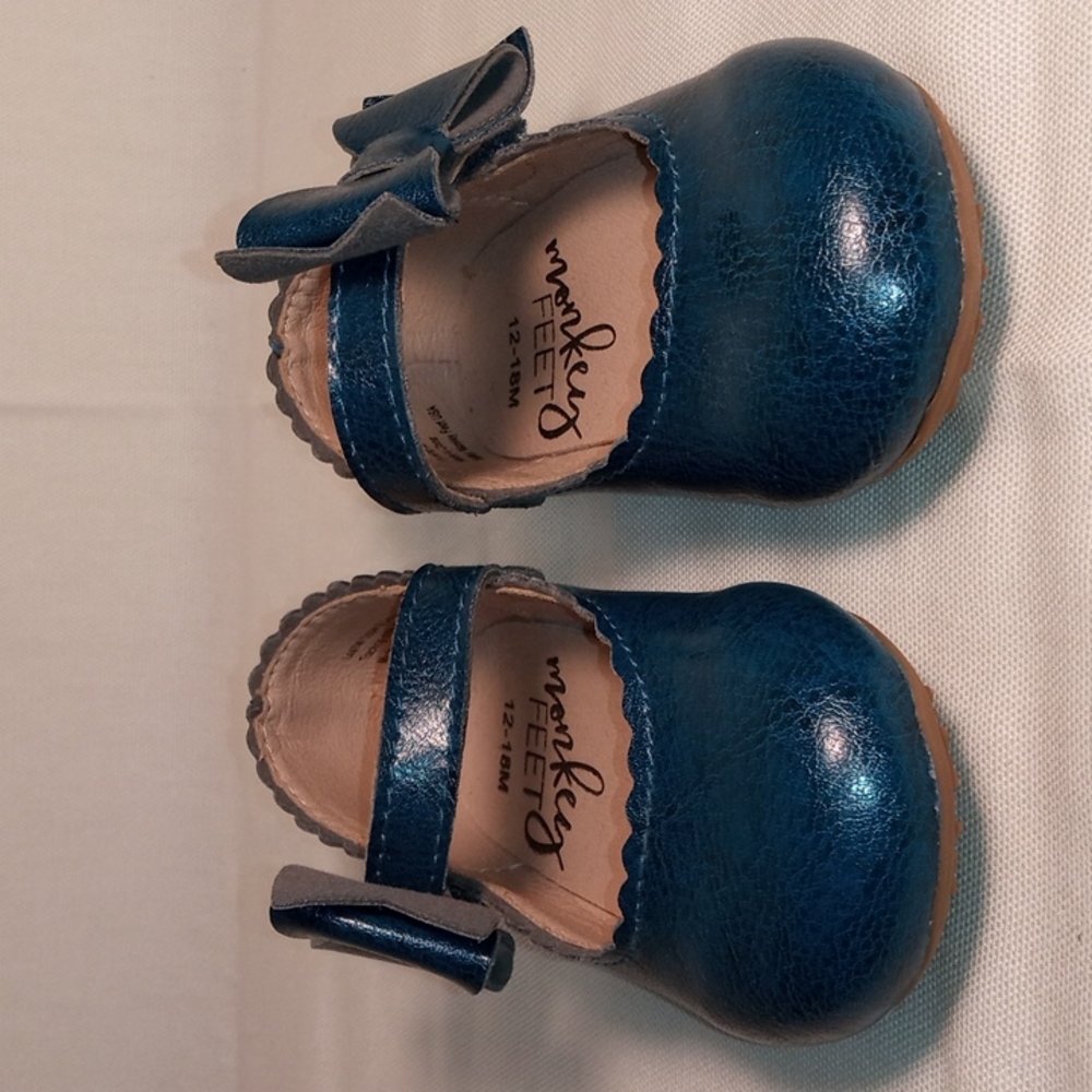 Monkey Feet Baby girl bow flats 12-18M